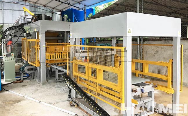 machine for hollow block making